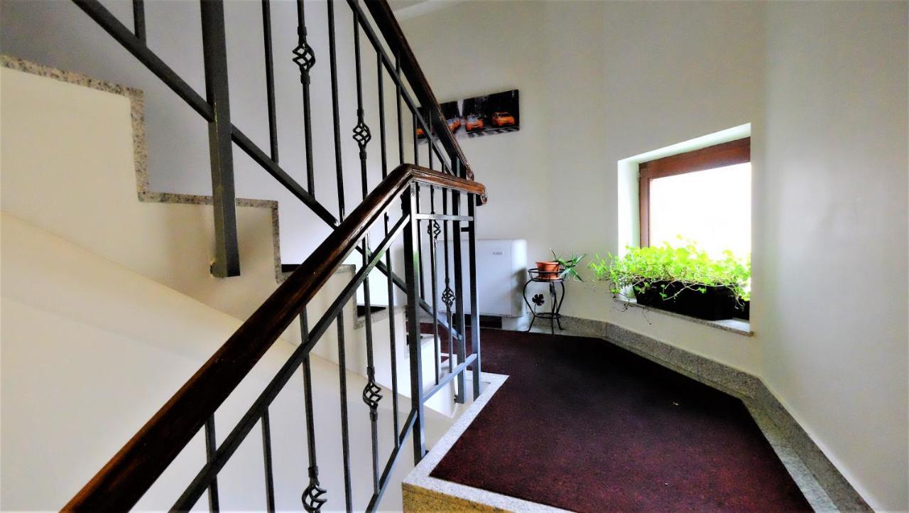Cozy Attic Room V Bucareste Exterior foto